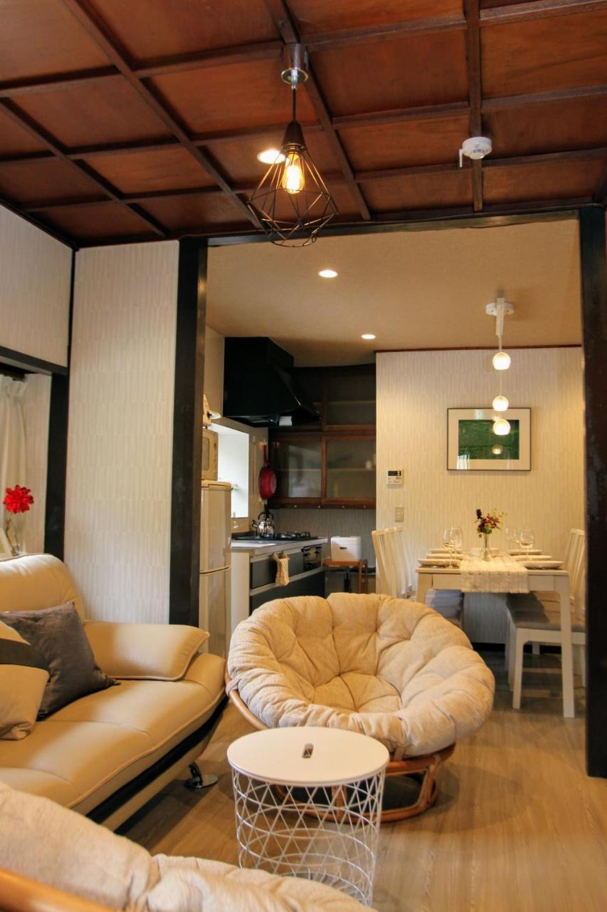 Family House Apartment โอซาก้า ภายนอก รูปภาพ
