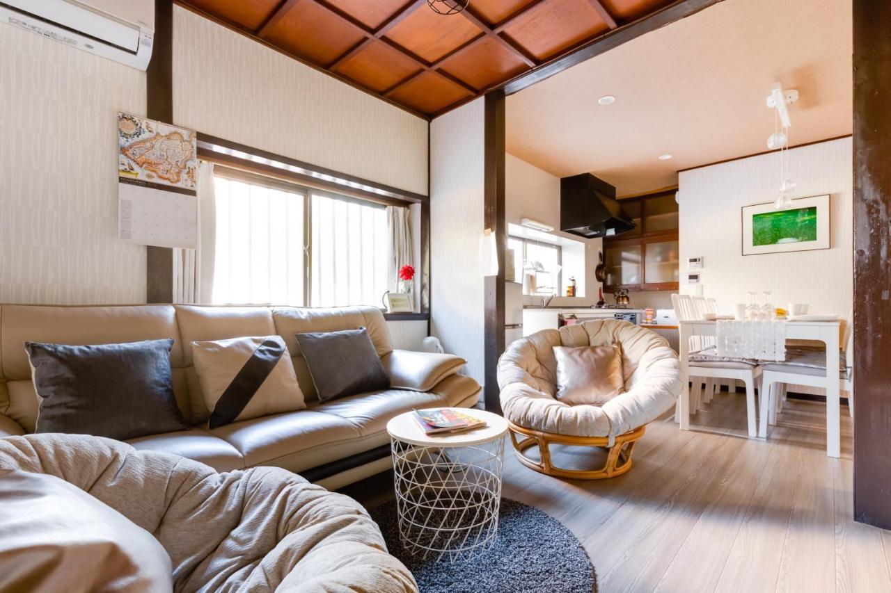 Family House Apartment โอซาก้า ภายนอก รูปภาพ